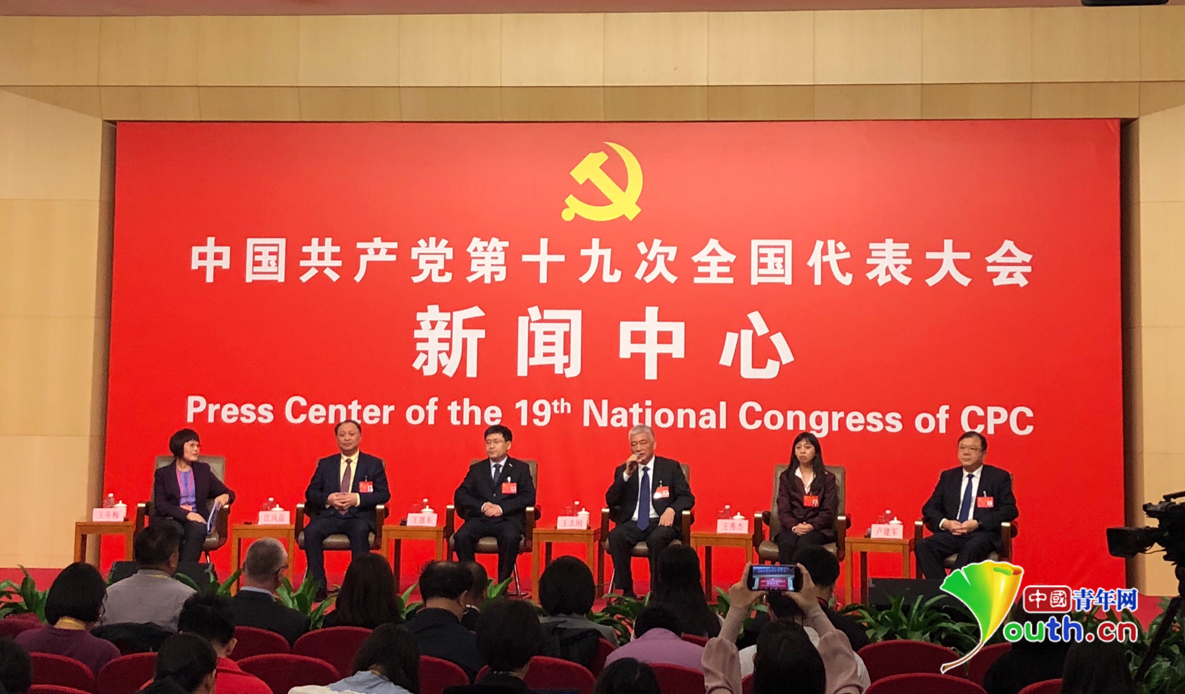 詹姆斯叙布朗尼夏令联赛发挥：健壮最要紧，篮球成效可待异日